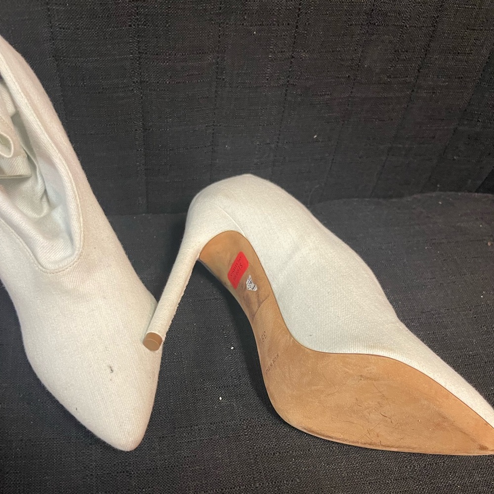 Season 4 Yeezy booties